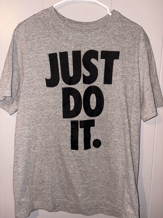 Nike Other - Nike Gray Short-Sleeve Men’s Graphic Tee